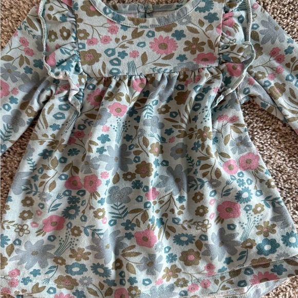 Carter’s Baby Girl 2-Piece Outfit Ditsy Floral Top & Leggings Set Size 18 month - Picture 4 of 10